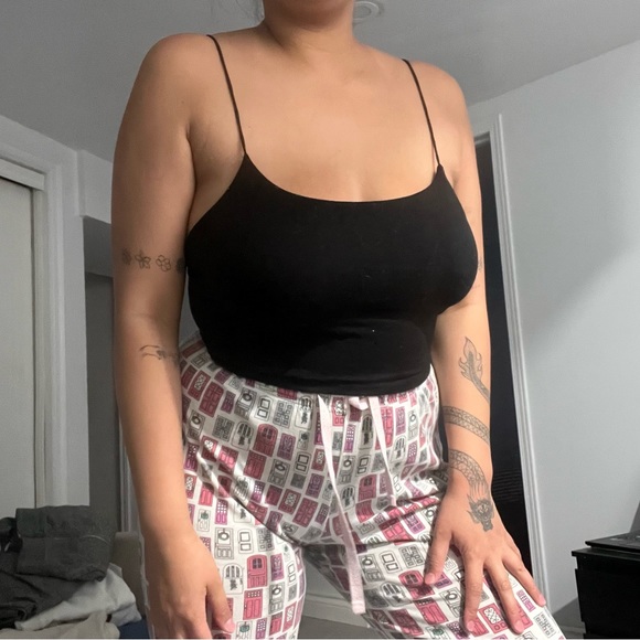 Cropped Cami Bundle - Picture 4 of 4